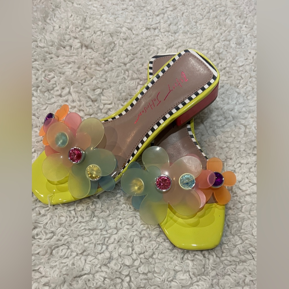 Betsey Johnson Yellow Floral Heels